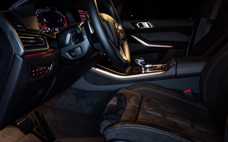 Bmw X5 Timeless Edition: le immagini ufficiali