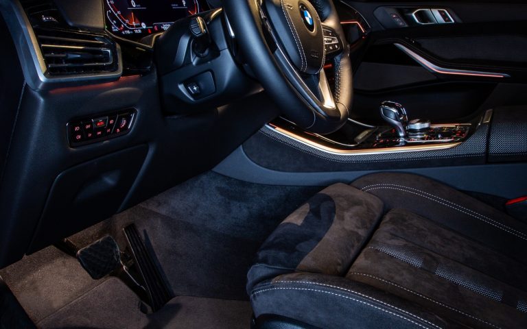 Bmw X5 Timeless Edition: le immagini ufficiali