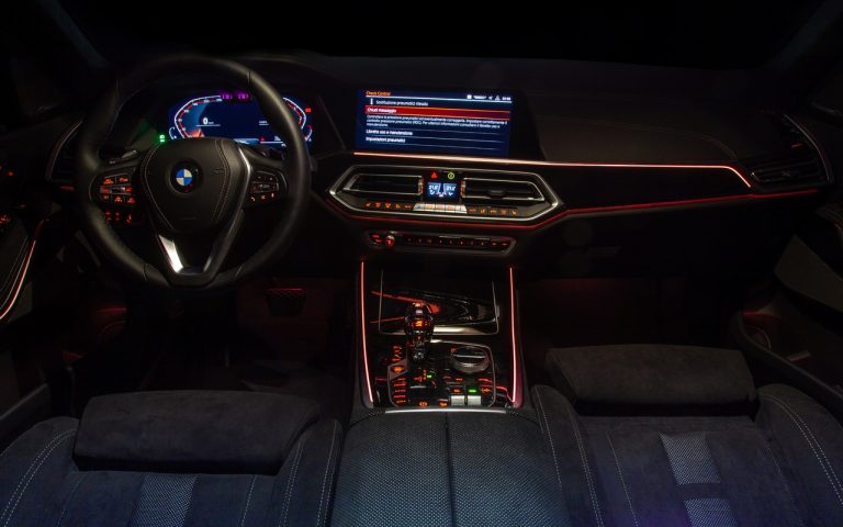 Bmw X5 Timeless Edition: le immagini ufficiali