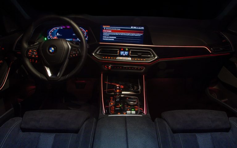 Bmw X5 Timeless Edition: le immagini ufficiali