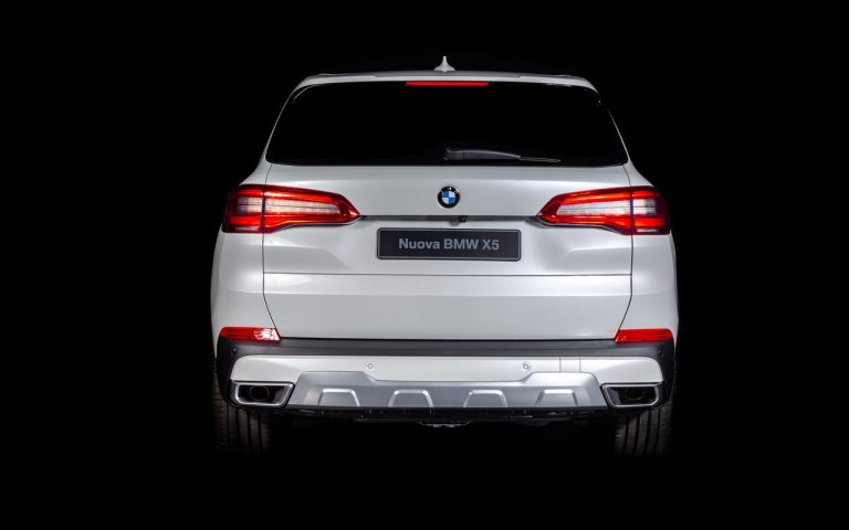 Bmw X5 Timeless Edition: le immagini ufficiali