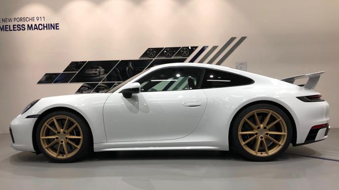 Porsche 911 Aerokit: le immagini ufficiali