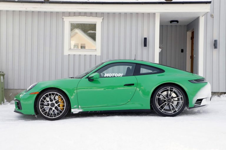 Porsche 911 GTS Coupé: le foto spia