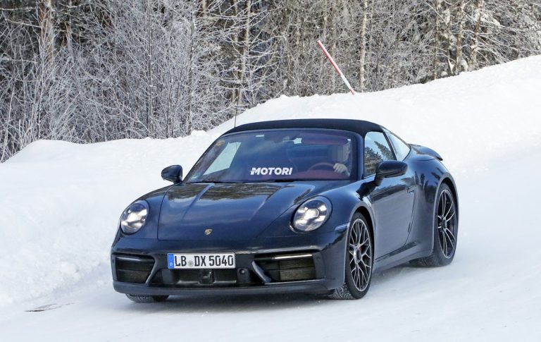 Porsche 911 GTS Targa (992): le foto spia