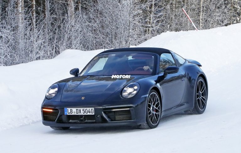 Porsche 911 GTS Targa (992): le foto spia