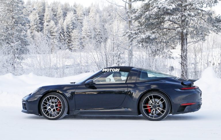 Porsche 911 GTS Targa (992): le foto spia