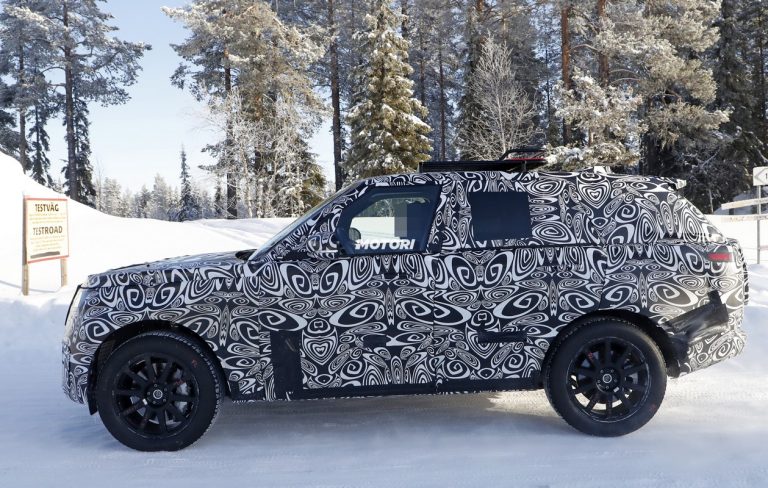 Range Rover Sport: foto spia della nuova generazione