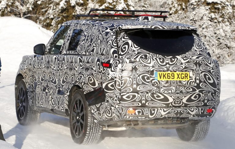 Range Rover Sport: foto spia della nuova generazione