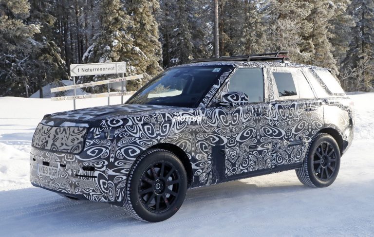 Range Rover Sport: foto spia della nuova generazione
