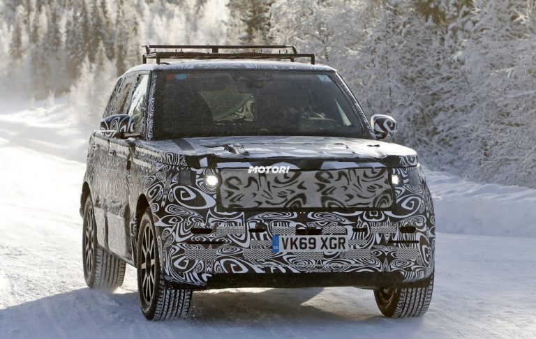 Range Rover Sport: foto spia della nuova generazione