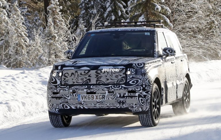 Range Rover Sport: foto spia della nuova generazione