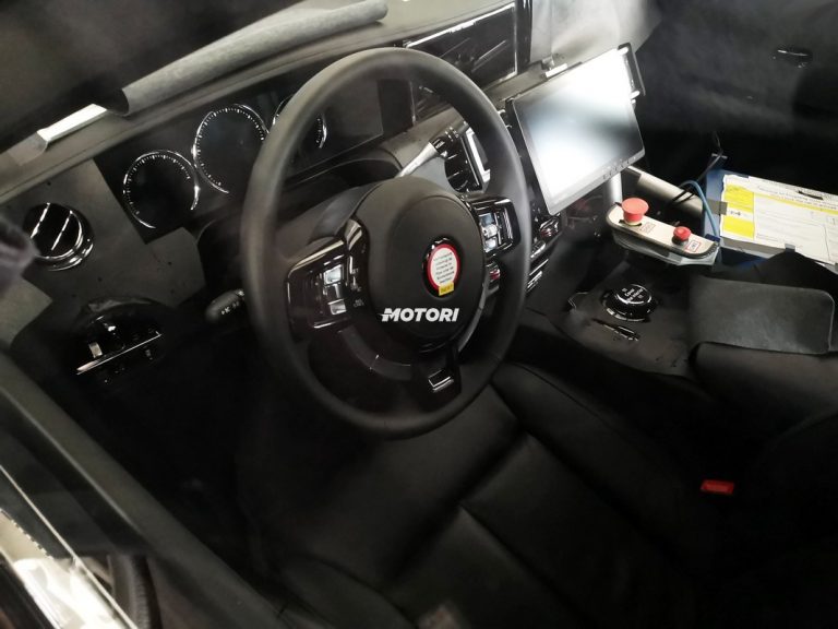 Nuova Rolls-Royce Ghost: le foto spia