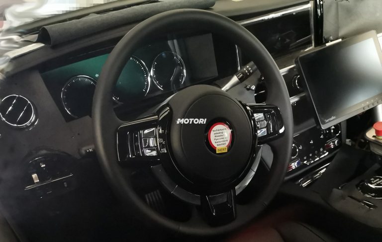 Nuova Rolls-Royce Ghost: le foto spia