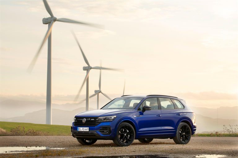 Volkswagen Touareg R: immagini ufficiali