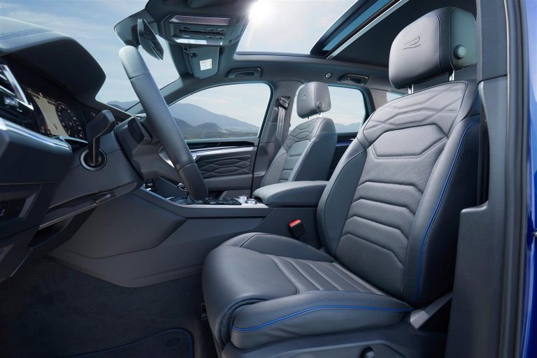 Volkswagen Touareg R: immagini ufficiali