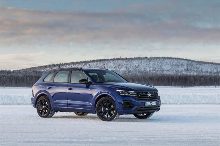 Volkswagen Touareg R: immagini ufficiali
