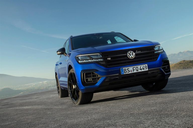 Volkswagen Touareg R: immagini ufficiali