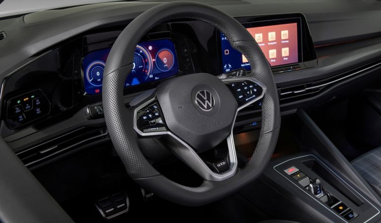 Volkswagen Golf GTD: immagini ufficiali