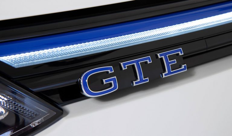 Volkswagen Golf GTE: immagini ufficiali
