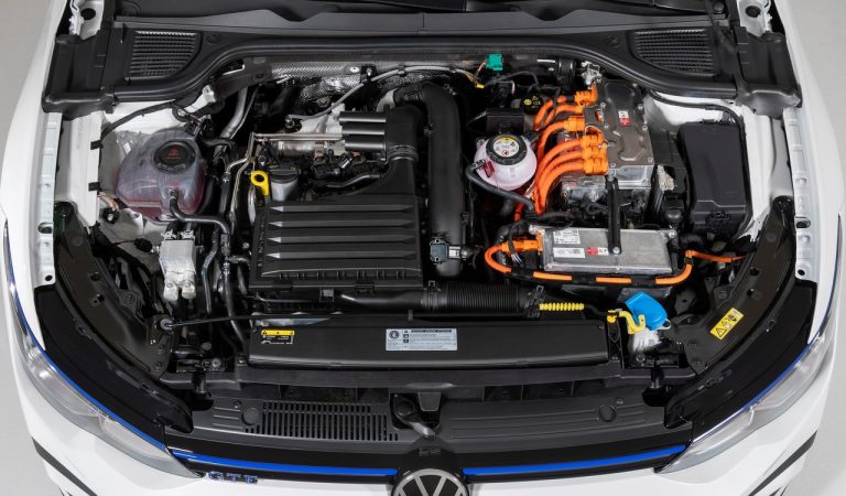 Volkswagen Golf GTE: immagini ufficiali