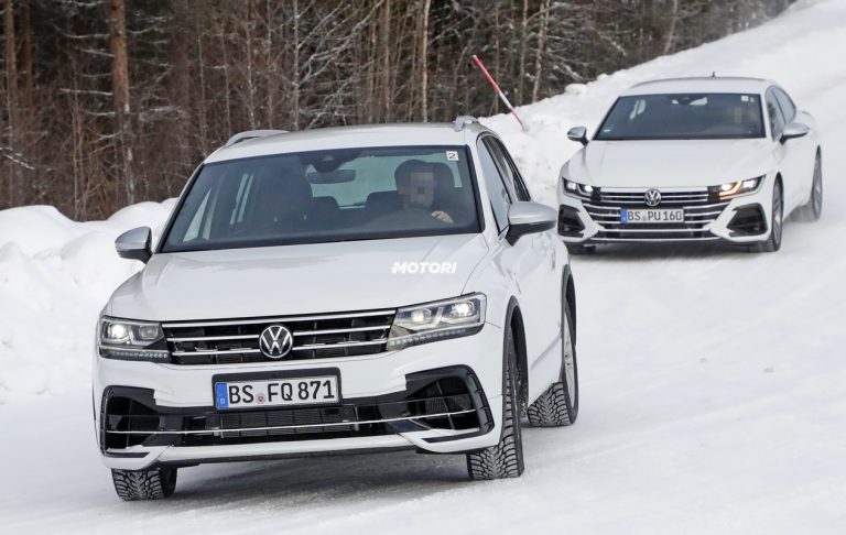 Volkswagen Tiguan R: le foto spia
