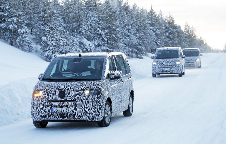 Volkswagen T7: le foto spia