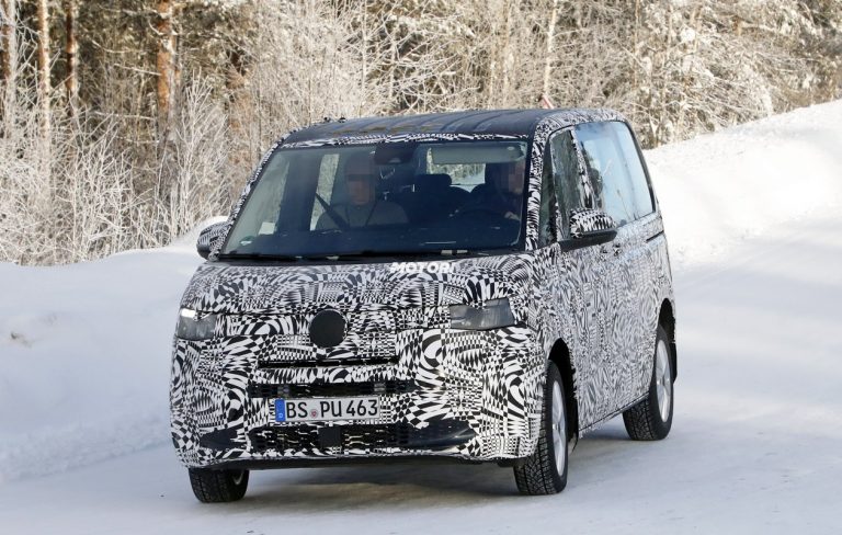 Volkswagen T7: le foto spia