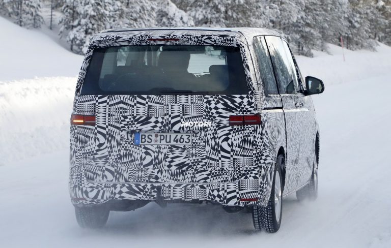 Volkswagen T7: le foto spia