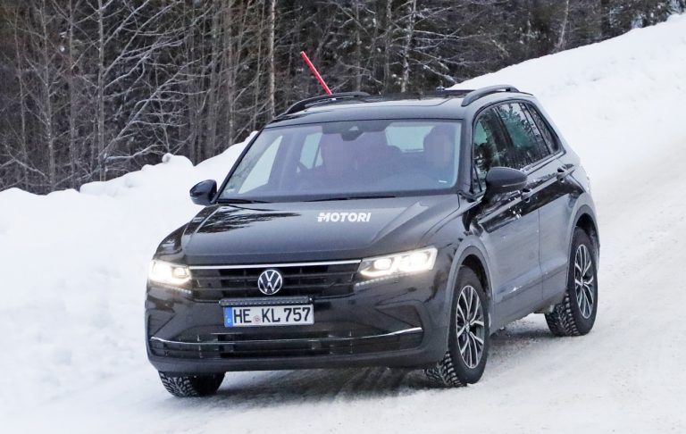 Volkswagen Tiguan restyling: le foto spia