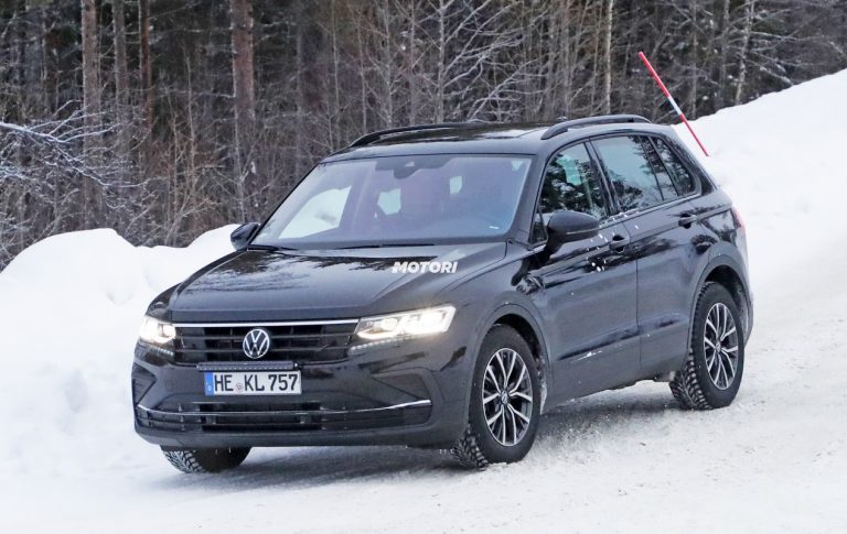 Volkswagen Tiguan restyling: le foto spia