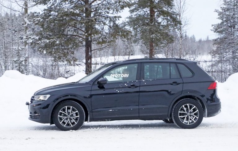 Volkswagen Tiguan restyling: le foto spia