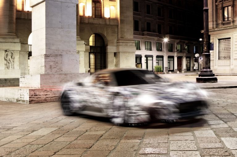 Maserati MC80: immagini ufficiali dei test su strada a Milano