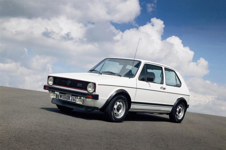 Volkswagen Golf GTI 1976-2020: la storia nelle immagini
