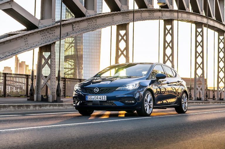 Opel Astra 2020: nuove immagini ufficiali