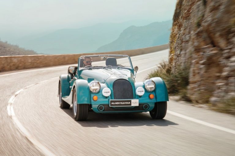 Morgan Plus Four 2020: immagini ufficiali