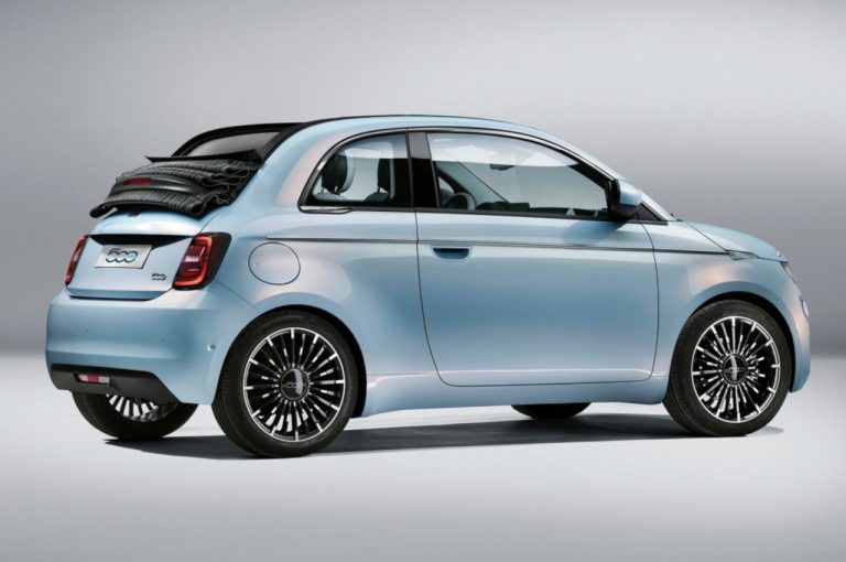 Fiat 500e: immagini ufficiali