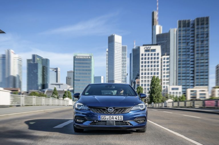 Opel Astra 2020: nuove immagini ufficiali