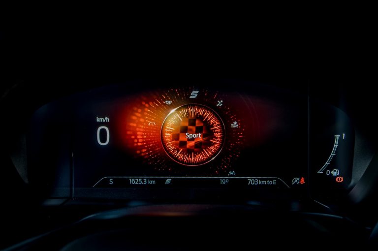 Ford Kuga 2020: immagini ufficiali