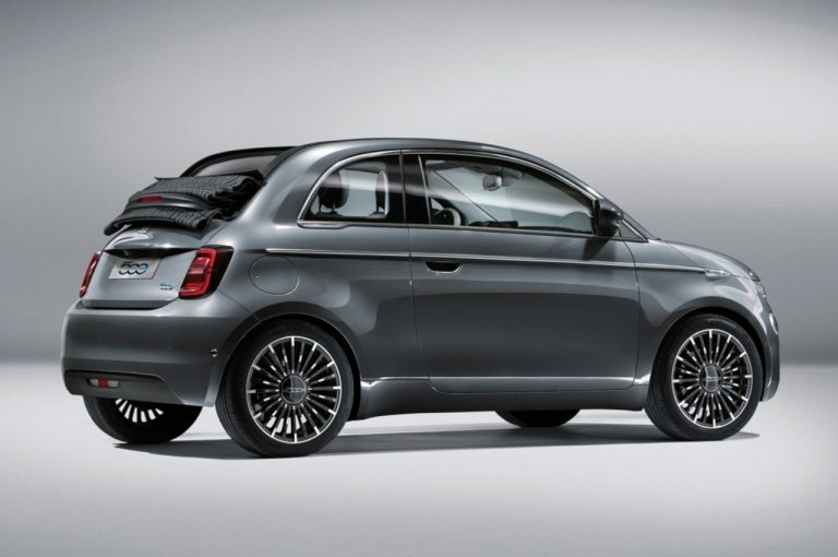 Fiat 500e: immagini ufficiali