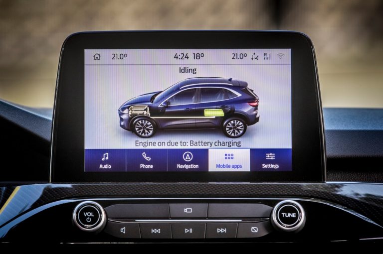 Ford Kuga 2020: immagini ufficiali