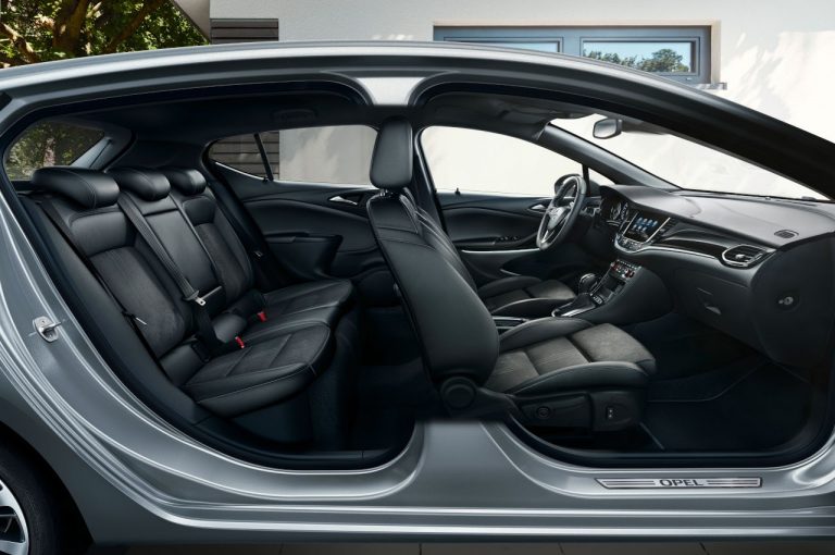 Opel Astra 2020: nuove immagini ufficiali