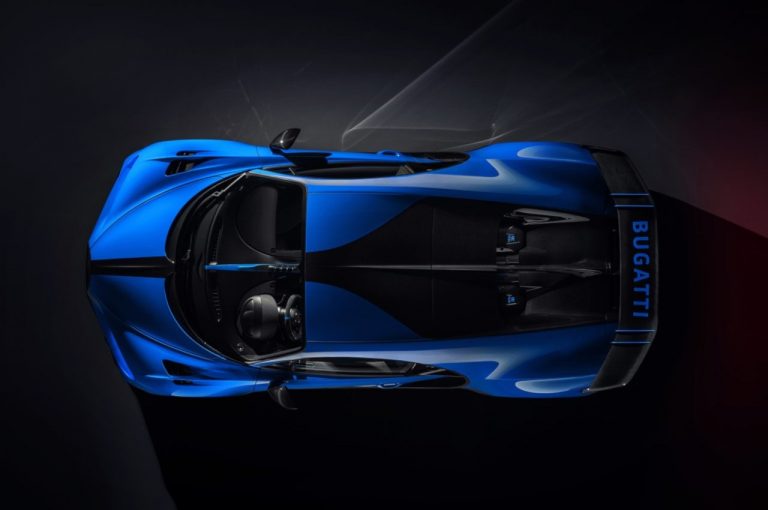 Bugatti Chiron Pur Sport 2020: immagini ufficiali
