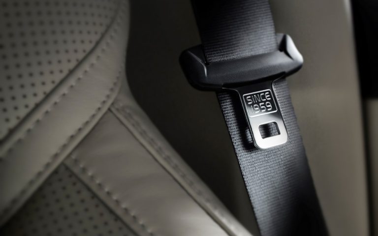 Volvo, auto più sicure per donne e uomini: immagini ufficiali