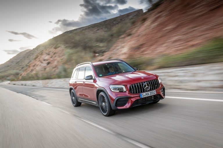 Mercedes-AMG GLB 35 4Matic 2020: immagini ufficiali