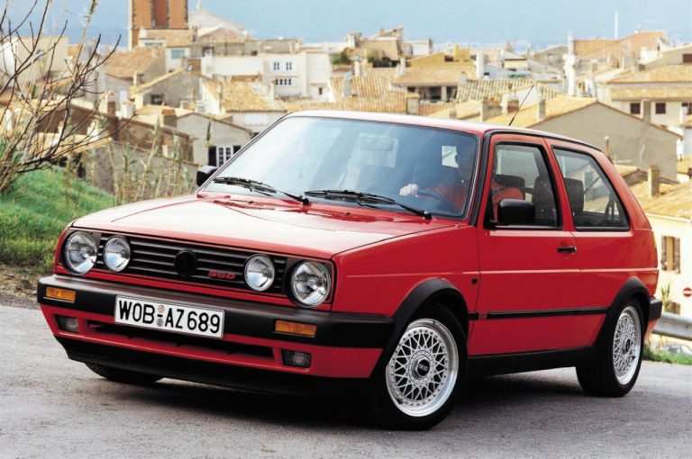 Volkswagen Golf GTI 1976-2020: la storia nelle immagini