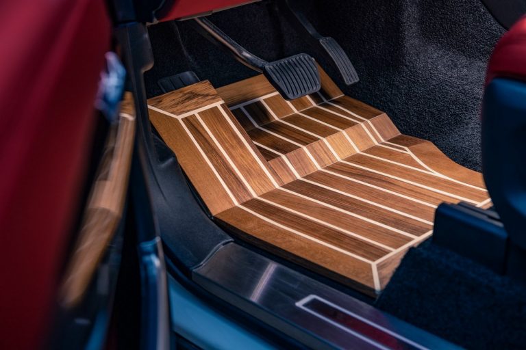 Range Rover Adventum Coupé by Niels van Roij Design