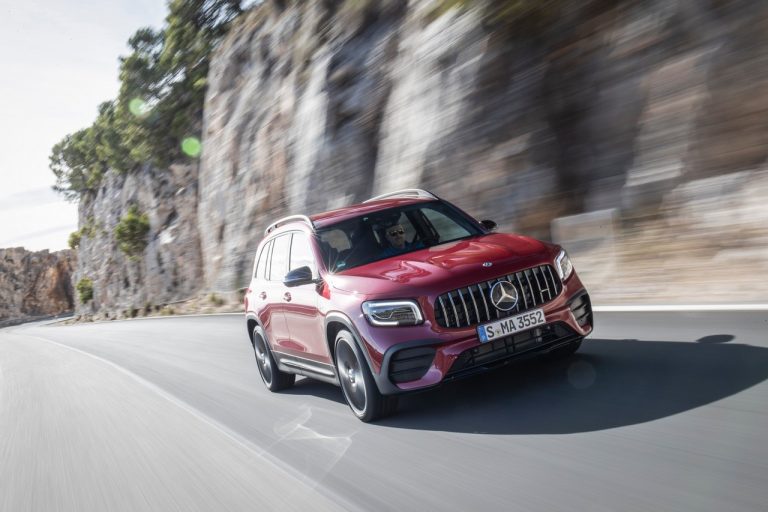 Mercedes-AMG GLB 35 4Matic 2020: immagini ufficiali