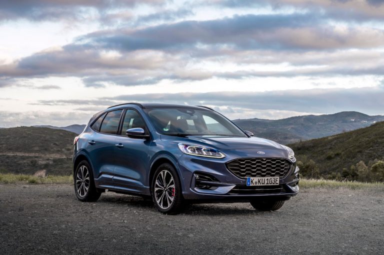 Ford Kuga 2020: immagini ufficiali