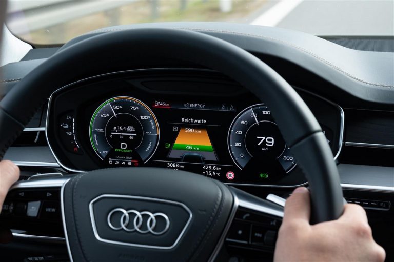 Audi A8 TFSI e 2020: immagini ufficiali
