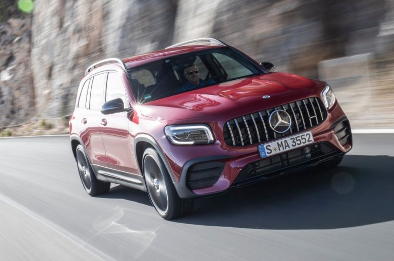 Mercedes-AMG GLB 35 4Matic 2020: immagini ufficiali